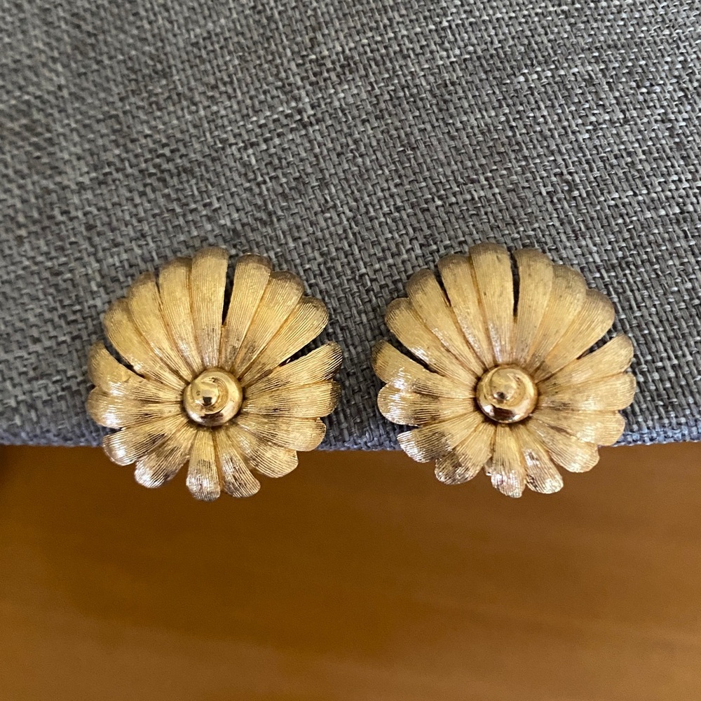Monet Radiant Gold Floral Earrings